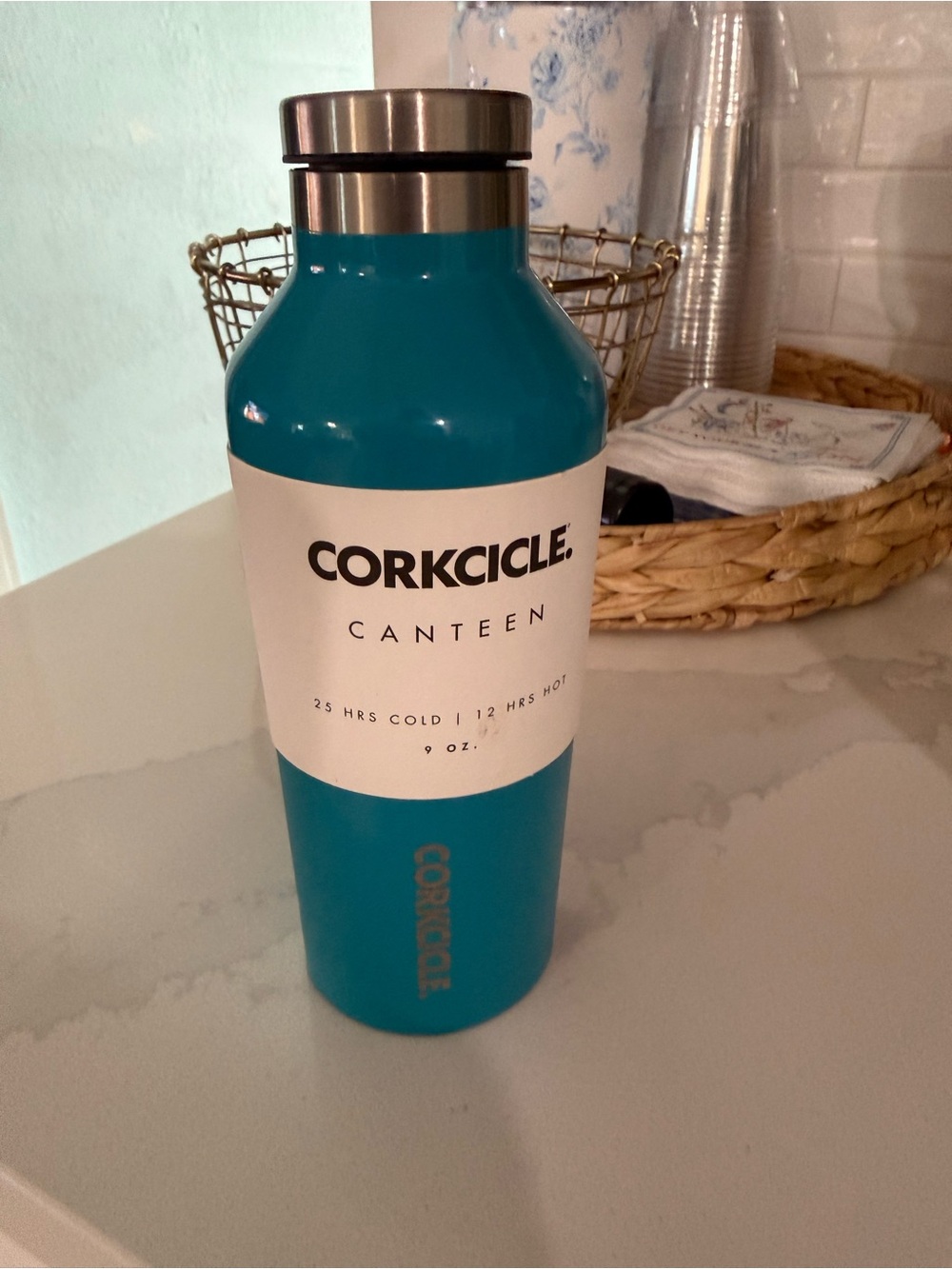 CORKCICLE 9 oz canteen water bottle